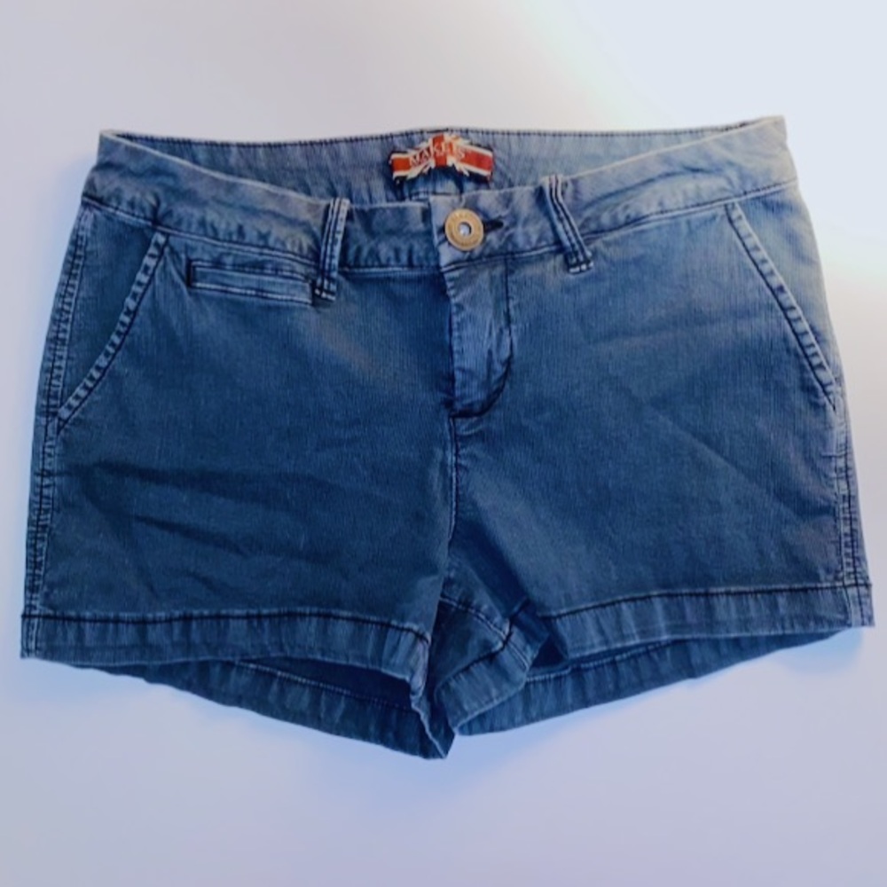 Makers Of True Originals Blue Shorts Size: 28